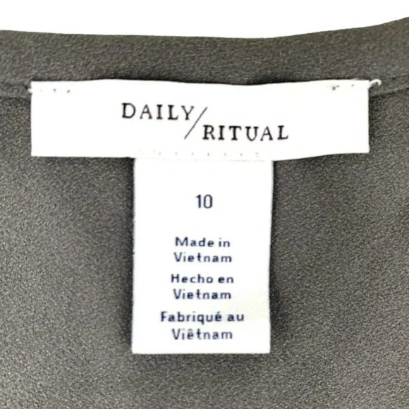 Daily Ritual Sleeveless Gray Tank Top Scoop Neck Size 10 Women's Blouses - Picture 5 of 7